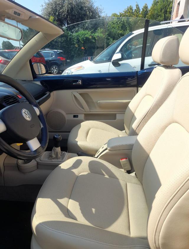 VOLKSWAGEN New Beetle 1.6 Cabrio