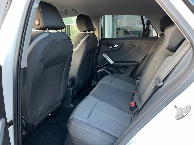Audi Q2 1.6 tdi Design s-tronic, Led, 18", Carplay,