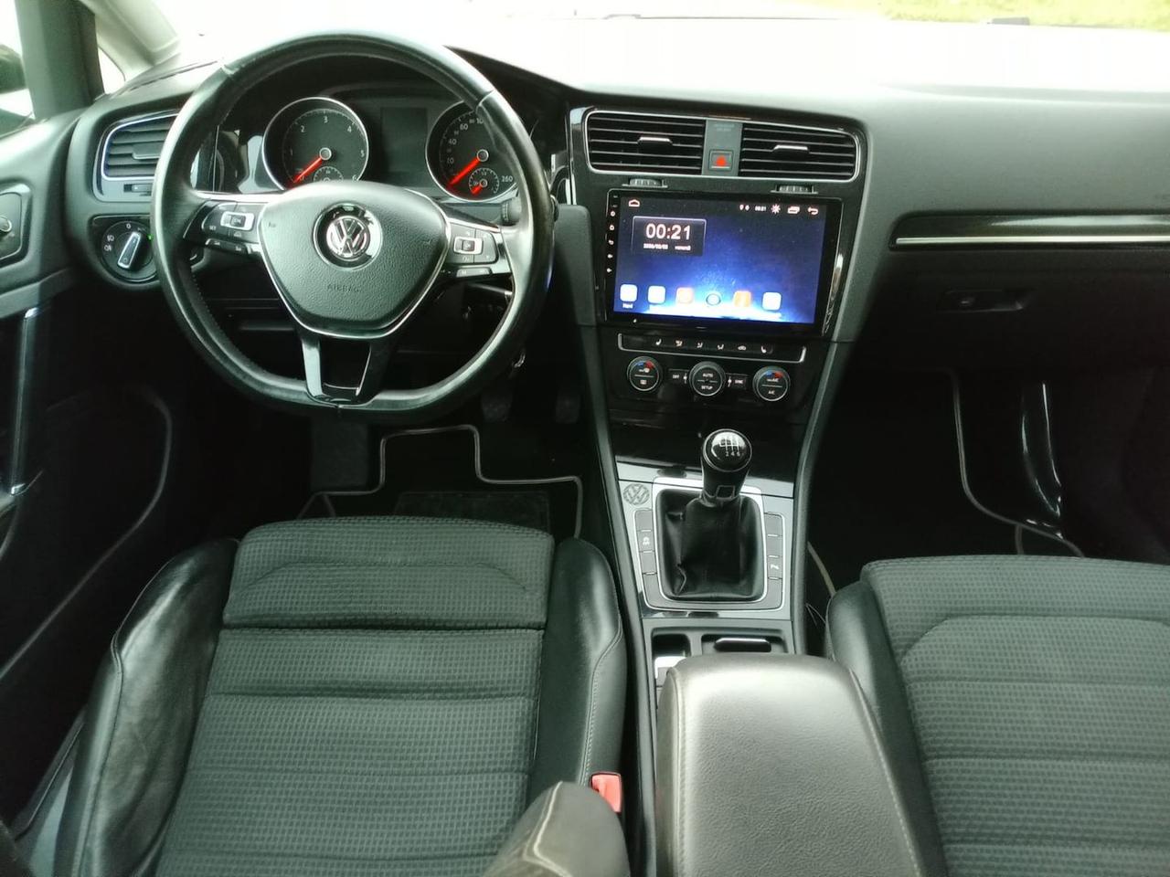 Volkswagen Golf Highline 2.0 TDI BlueMotion  #7353
