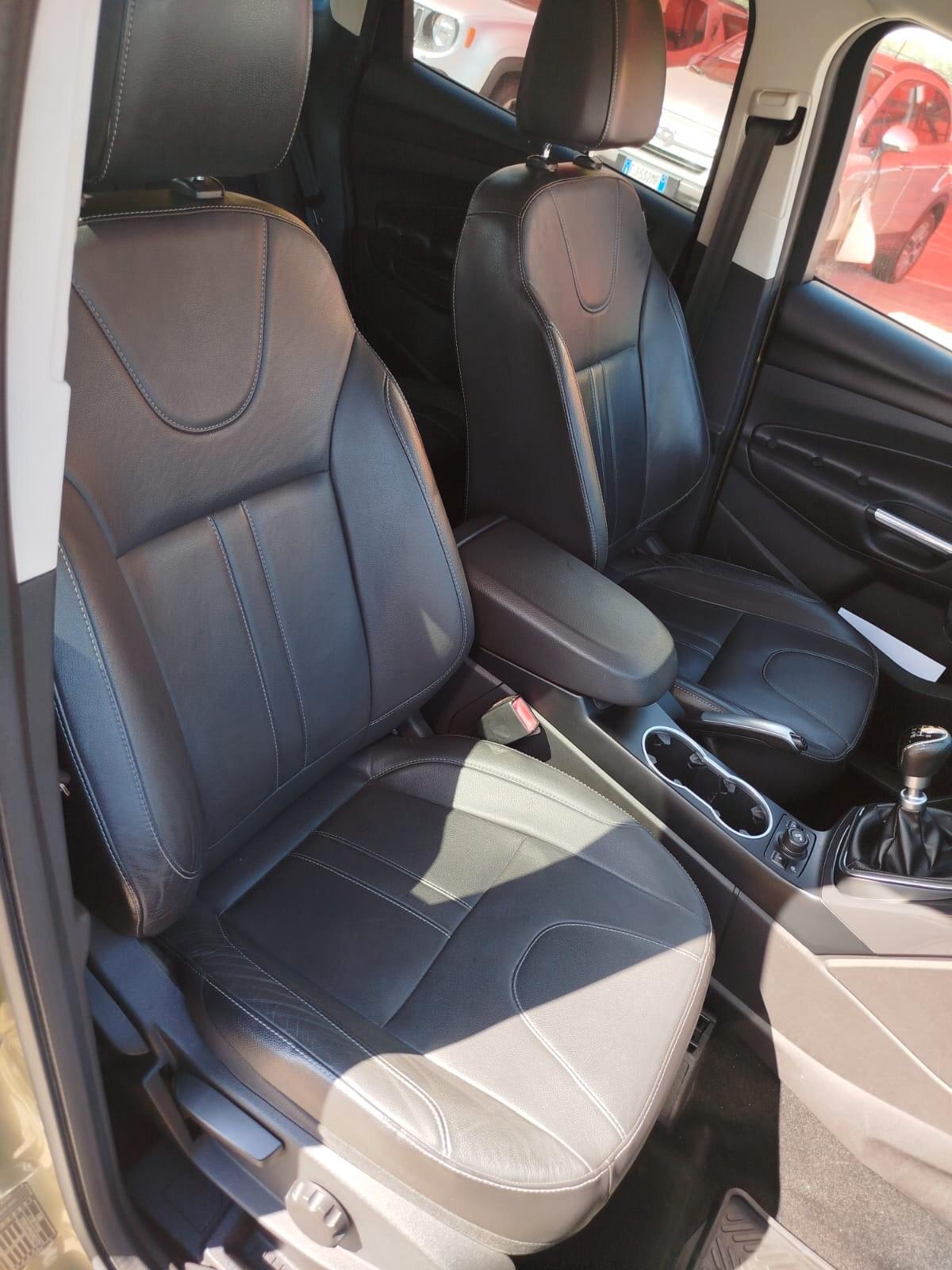 Ford Kuga 2.0 TDCI 140 CV 4WD Titanium