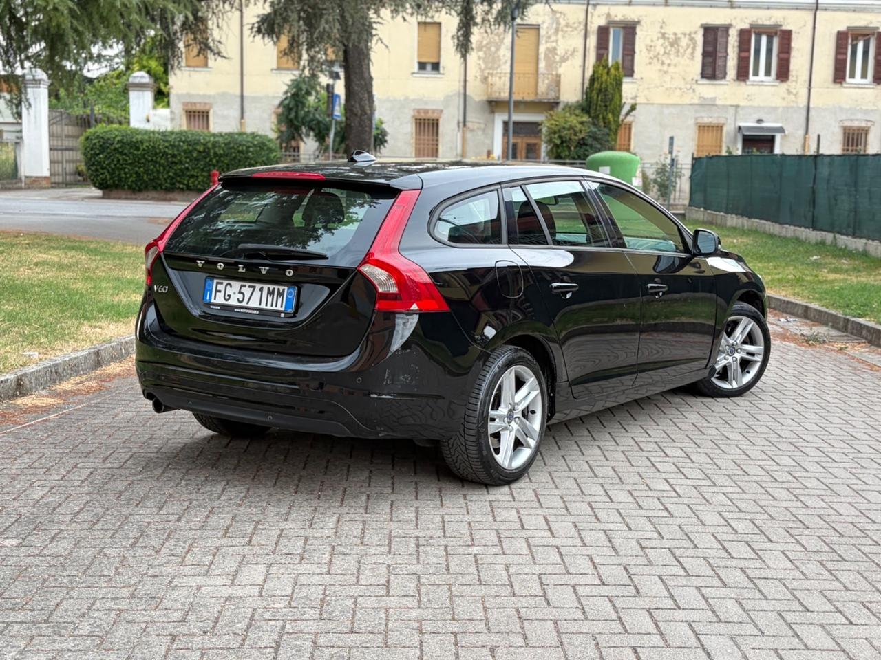 Volvo V60 D2 2.0d Automatico