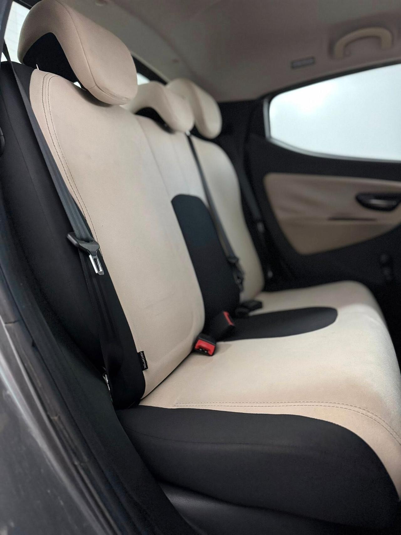 Lancia Ypsilon 1.2 69 CV 5 porte S&S Platinum