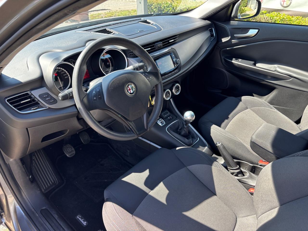 Alfa Giulietta 1.6JTDm 120CV Distinctive-2016
