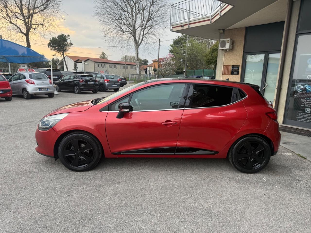Renault Clio 1.2 75CV 5 porte- Neopatentati