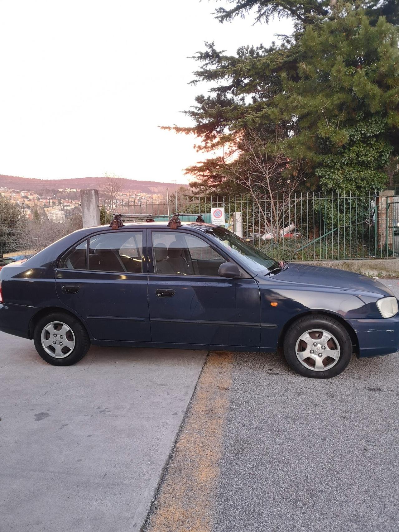 Hyundai Accent 1.3 benz 86 cv - 2002