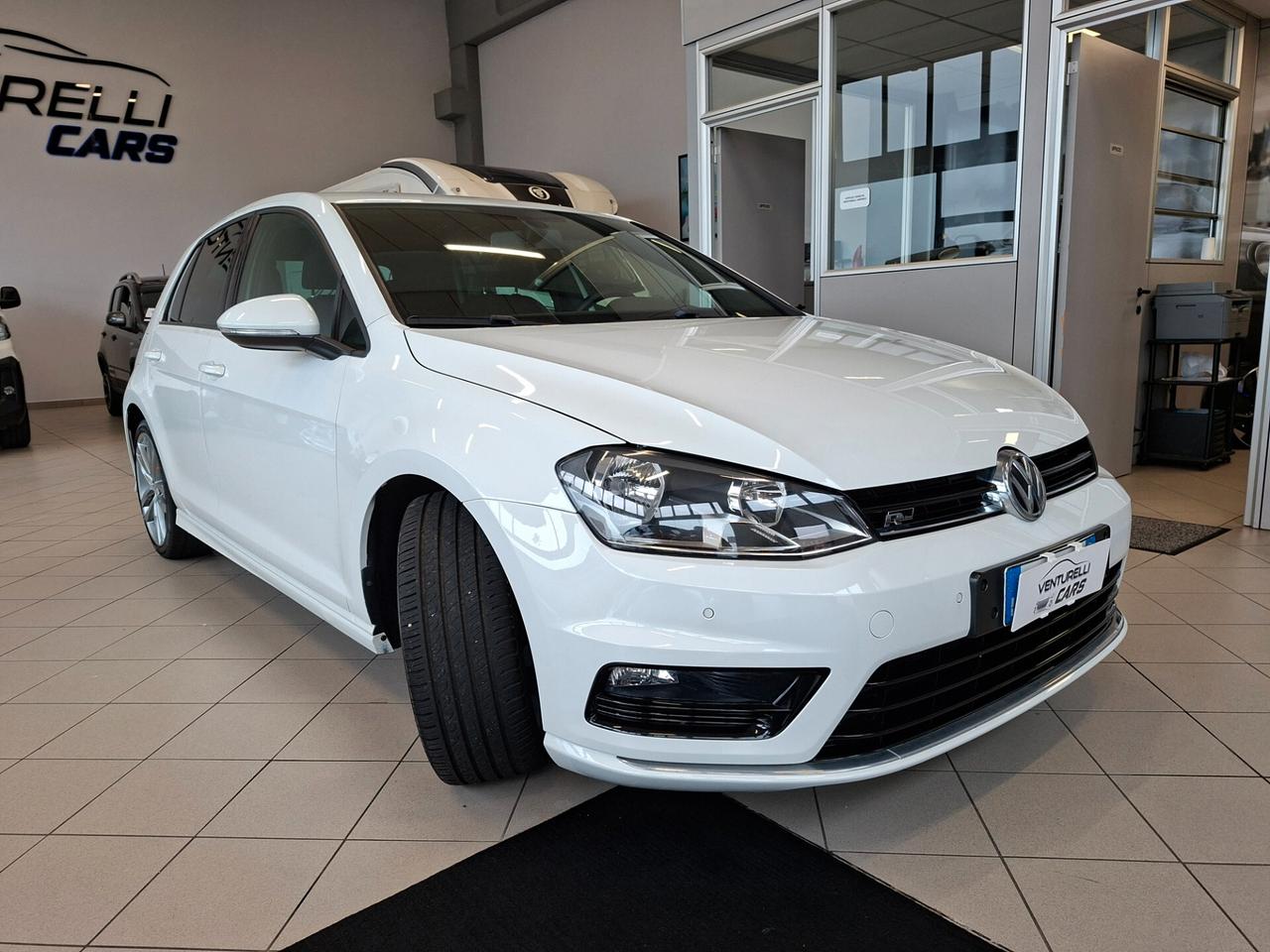 Volkswagen Golf 1.6 TDI 5p. R-line BlueMotion Technology