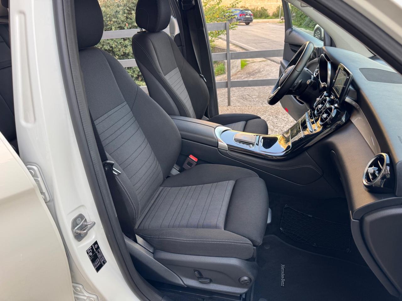 Mercedes GLC 200 d 4Matic - 117.000 KM- 2020