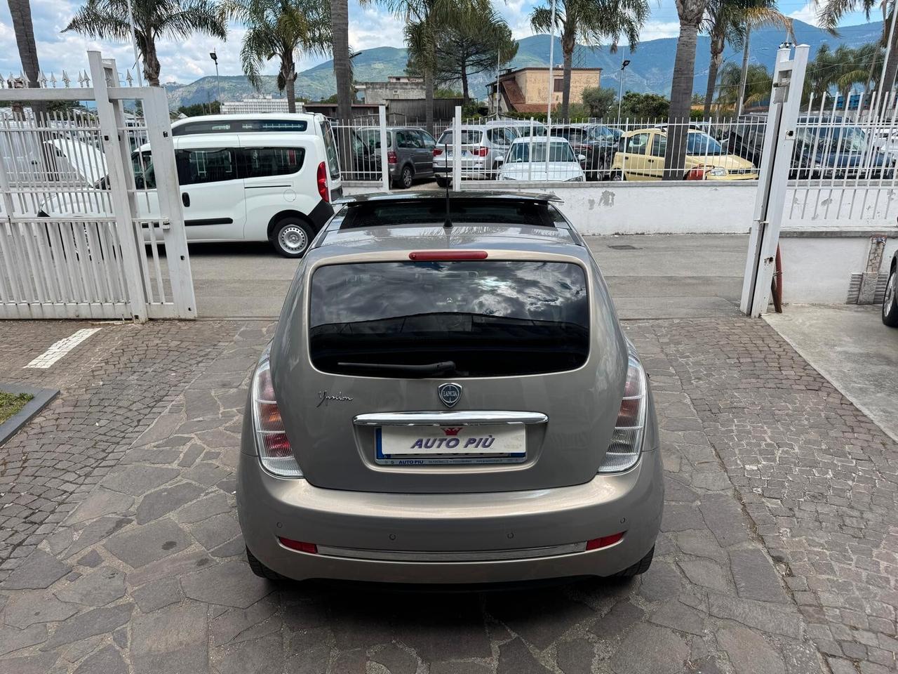 Lancia Ypsilon 1.4 Platino Ecochic GPL
