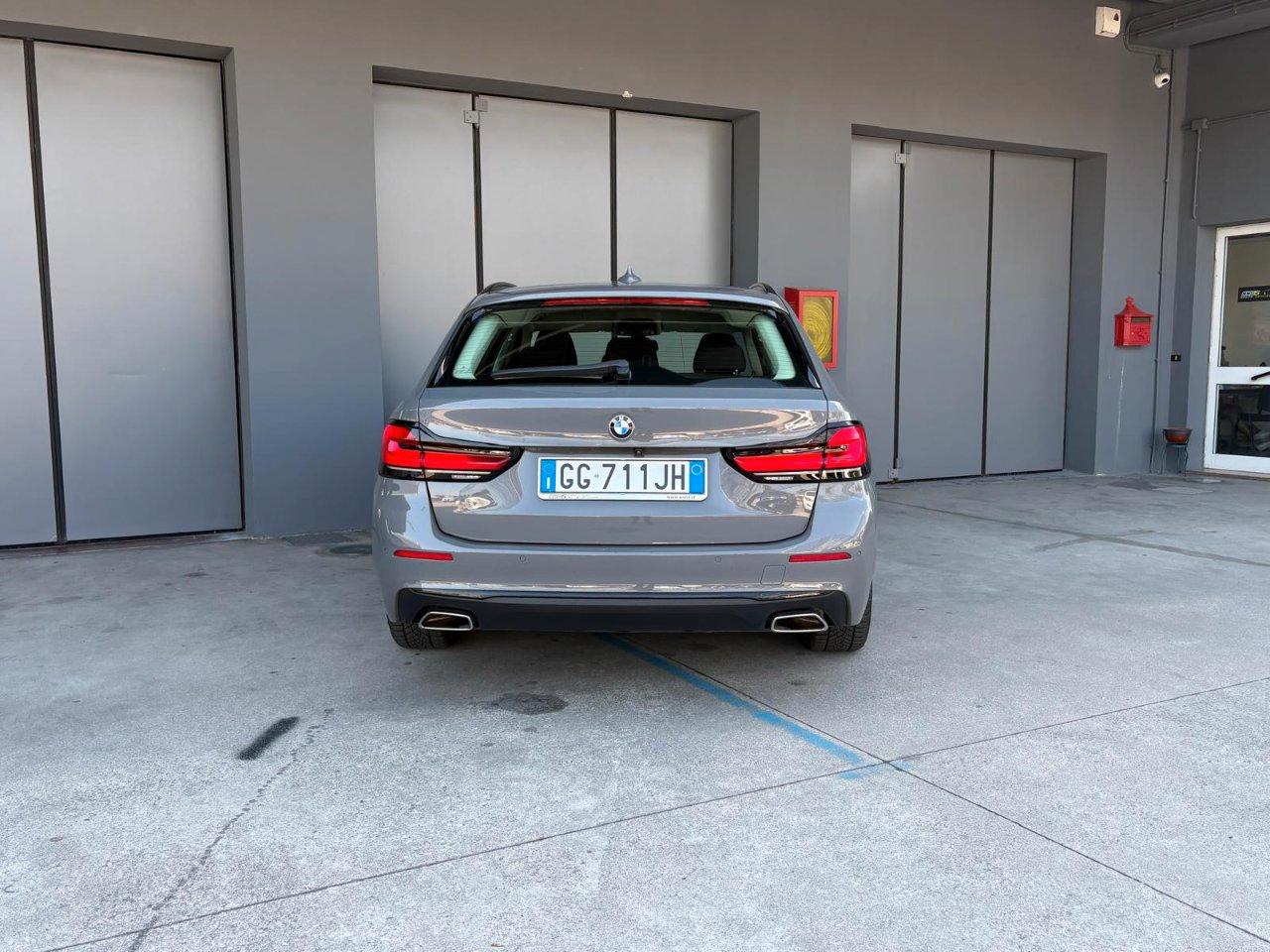 BMW 520 d Touring mhev 48V Business auto