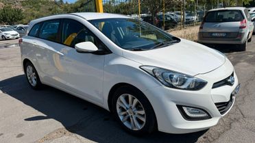 Hyundai i30 Wagon 1.6 CRDi Comfort A/T