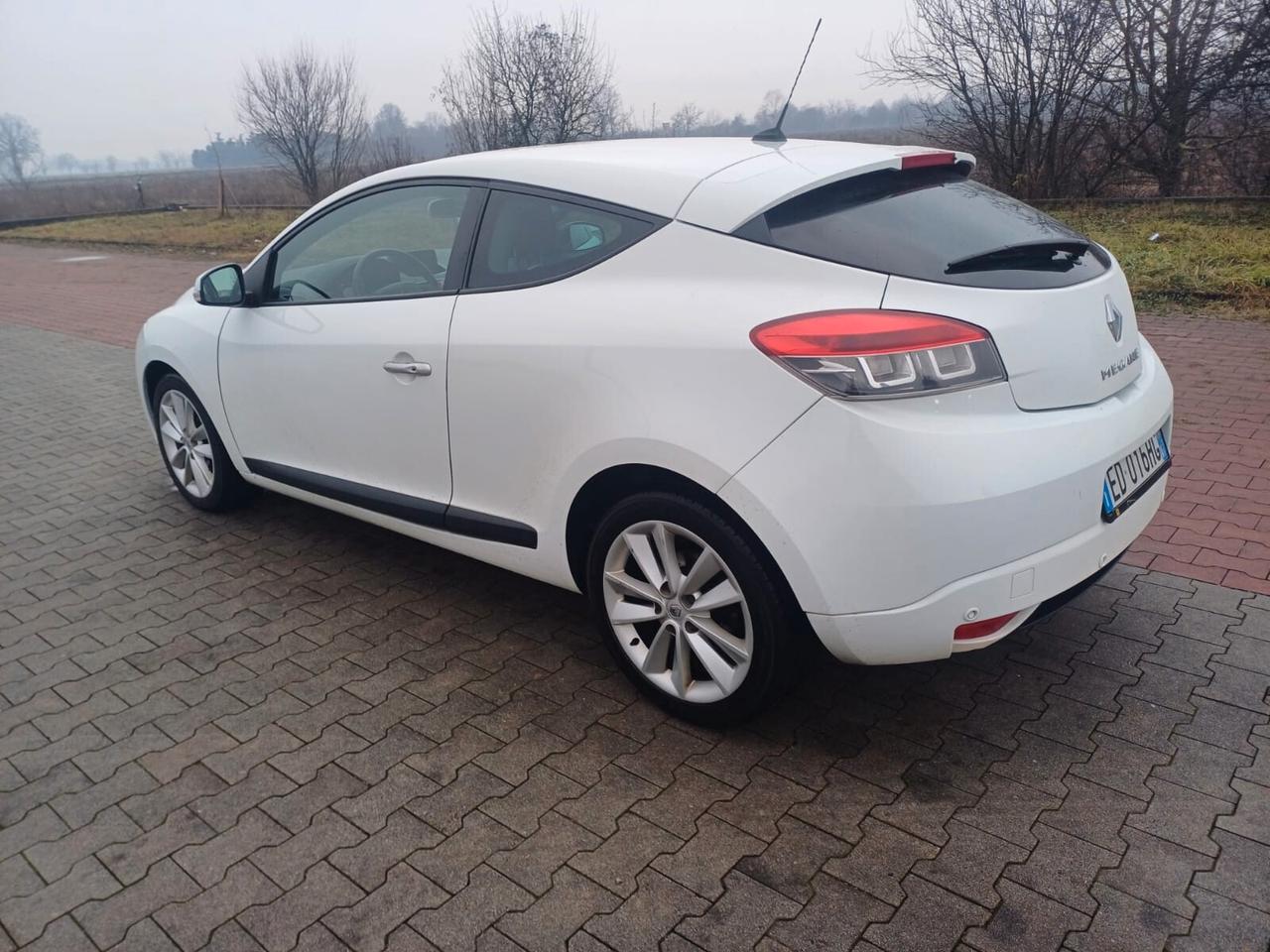 Renault Megane Mégane Coupé 1.9 dCi 130CV Luxe