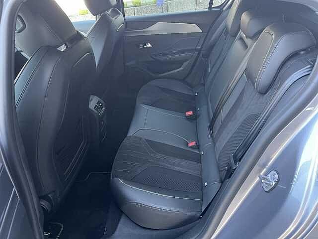 Peugeot 308 BlueHDi 130 S&S EAT8 GT