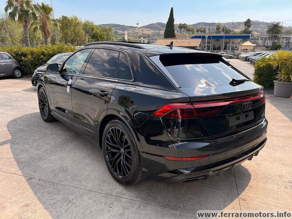 Audi Q8 SUV 50 TDI 286 CV quattro tiptronic S line edition pronta consegna