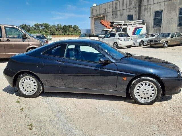 Alfa Romeo GTV 2.0i v6 TURBO -- KM 26.000 -1996