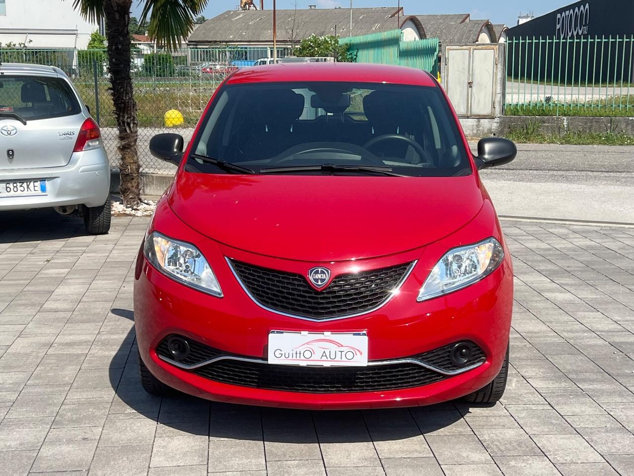 Lancia Ypsilon 1.2 69 CV Silver km 9.800!!!