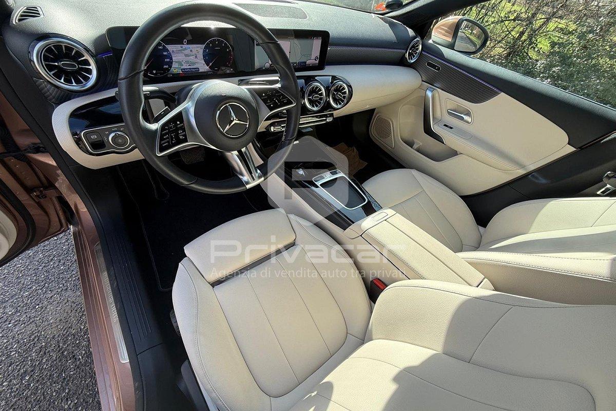 MERCEDES A 180 Automatic Progressive Advanced