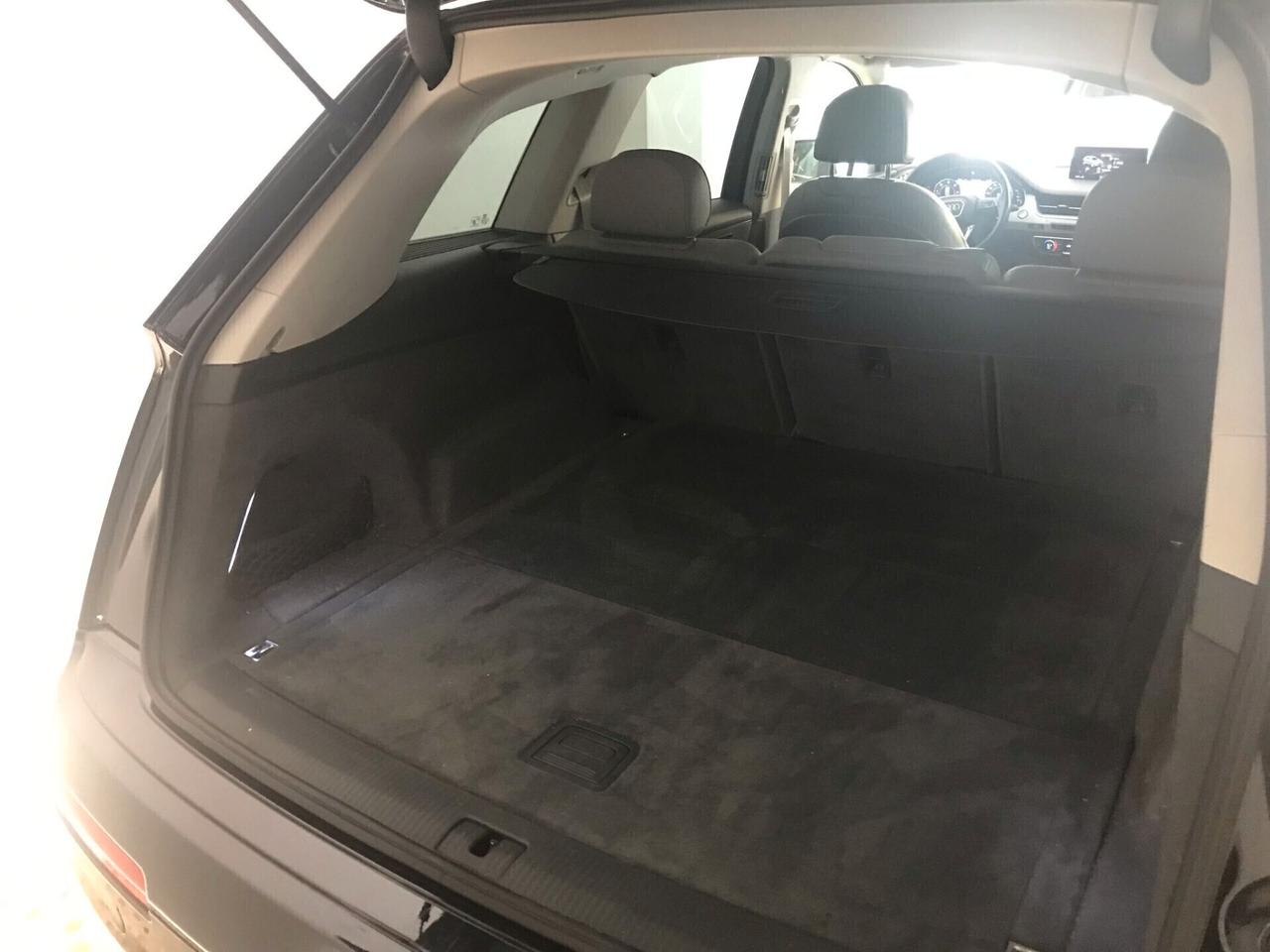 Audi Q7 3.0 TDI S-LINE quattro tiptronic 12/2017