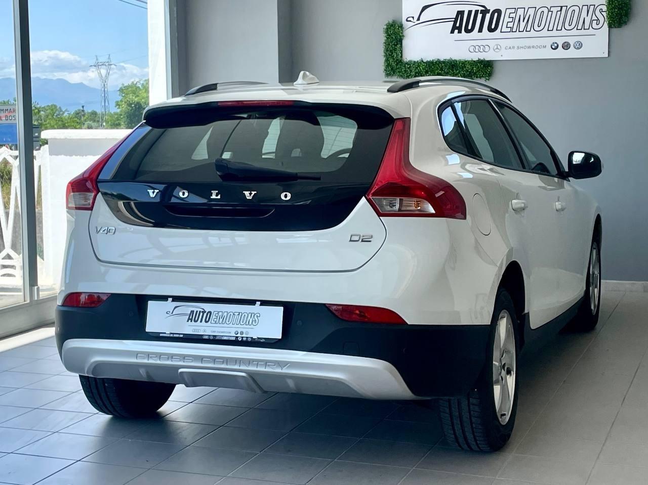 Volvo V40 Cross Country - Gancio Traino