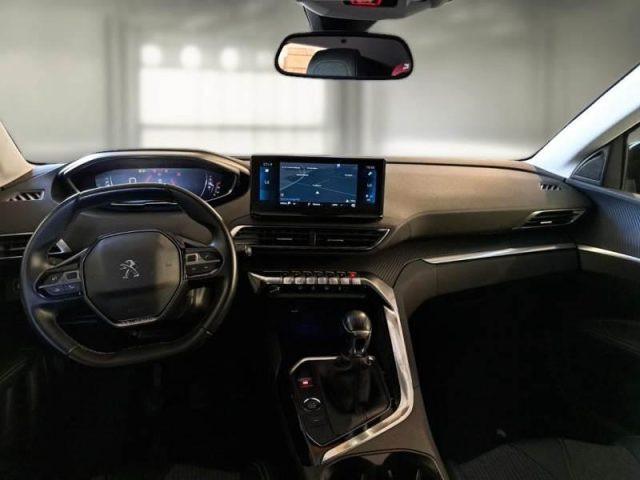 PEUGEOT 3008 BlueHDi 130 S&S Allure