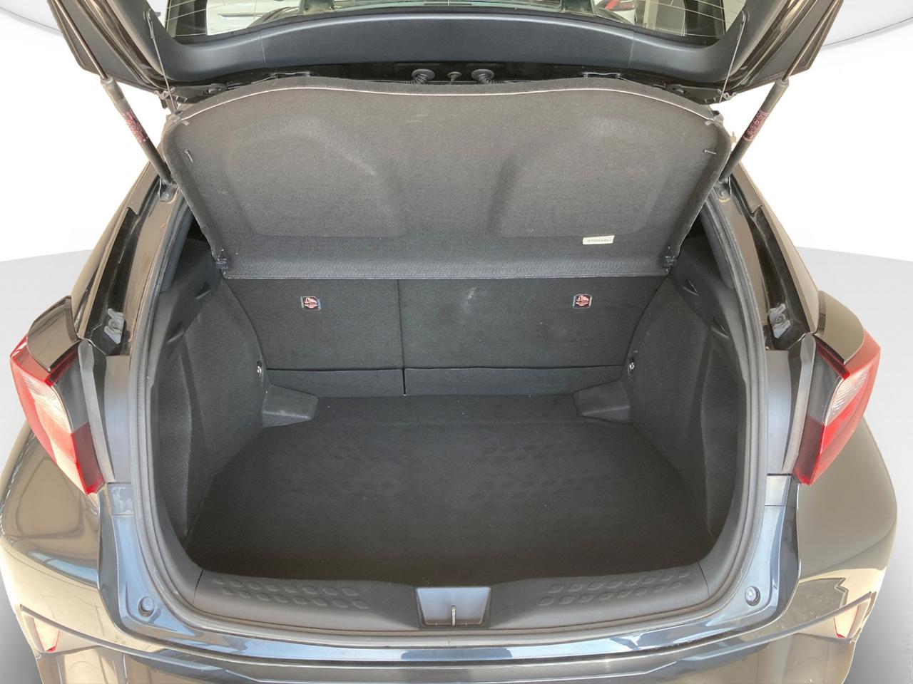 TOYOTA C-HR 1.8h Business e-cvt