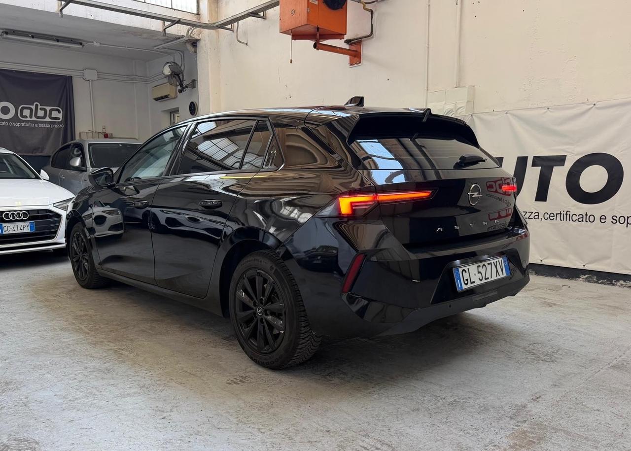 Opel Astra 1.2 Turbo 110 CV Elegance
