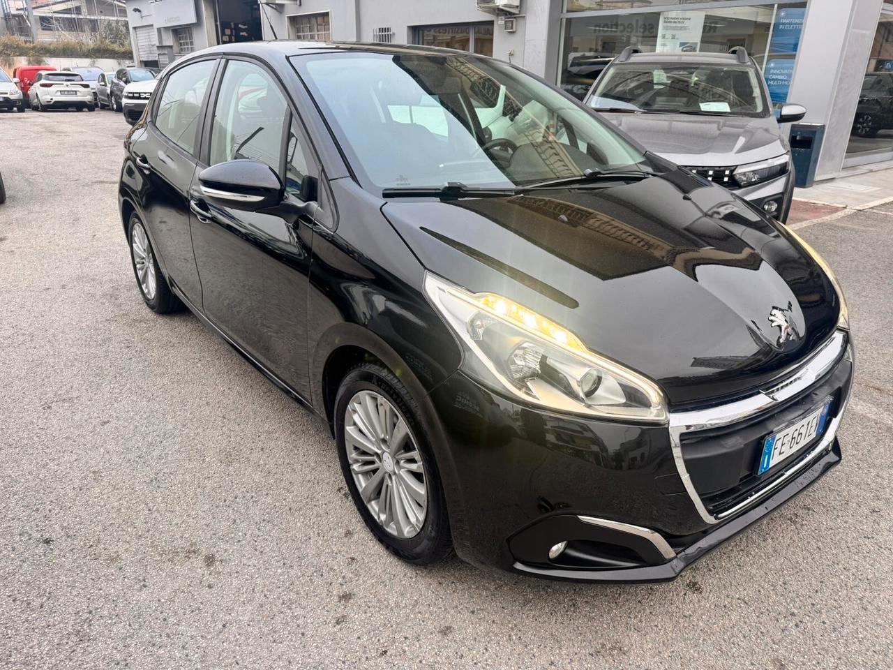 PEUGEOT 208 1,2 GPL 82 CV ALLURE 5P