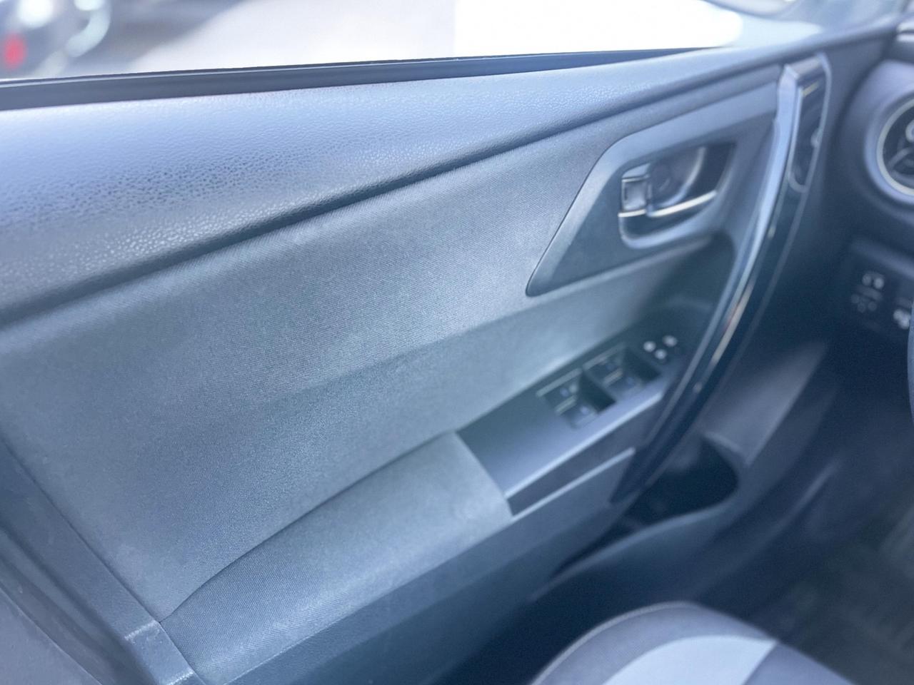 Toyota Auris 1.8 Hybrid 99CV Automatica Neo - 2016