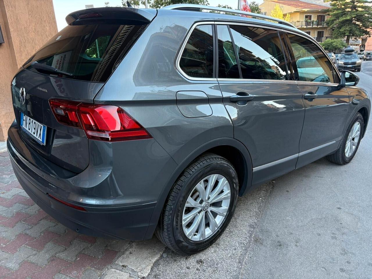 Volkswagen Tiguan 2.0 TDI SCR DSG Business BlueMotion Technology