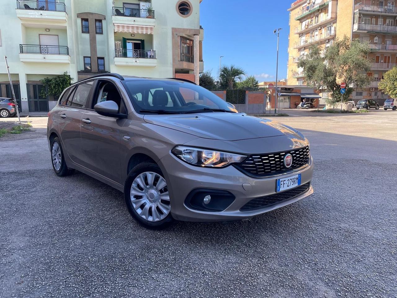 Fiat Tipo SW Lounge 1.3M.jet 95cv Euro6B Perfett