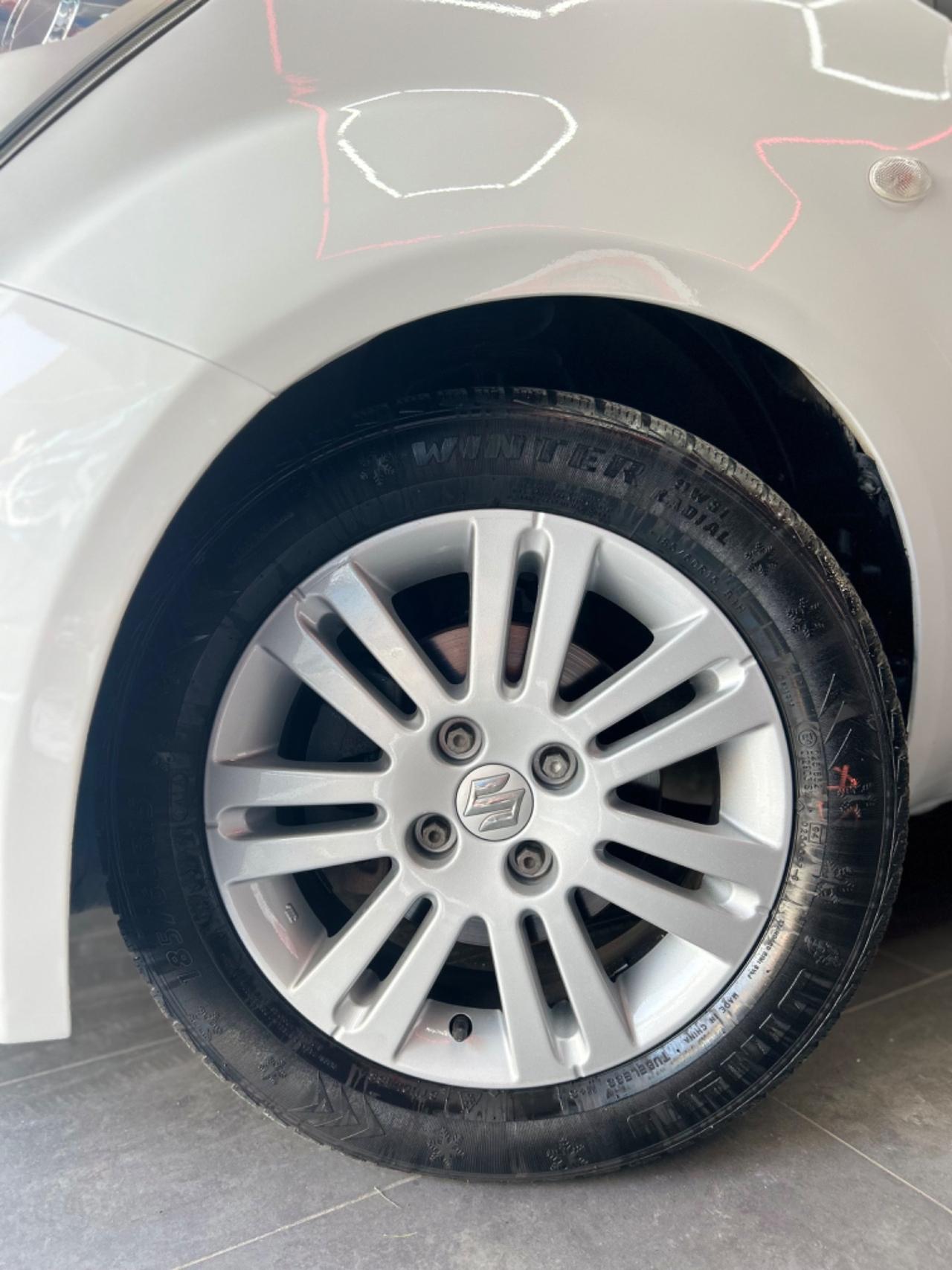 Suzuki Splash 1.0 Benzina 65 cv Style 11/2011