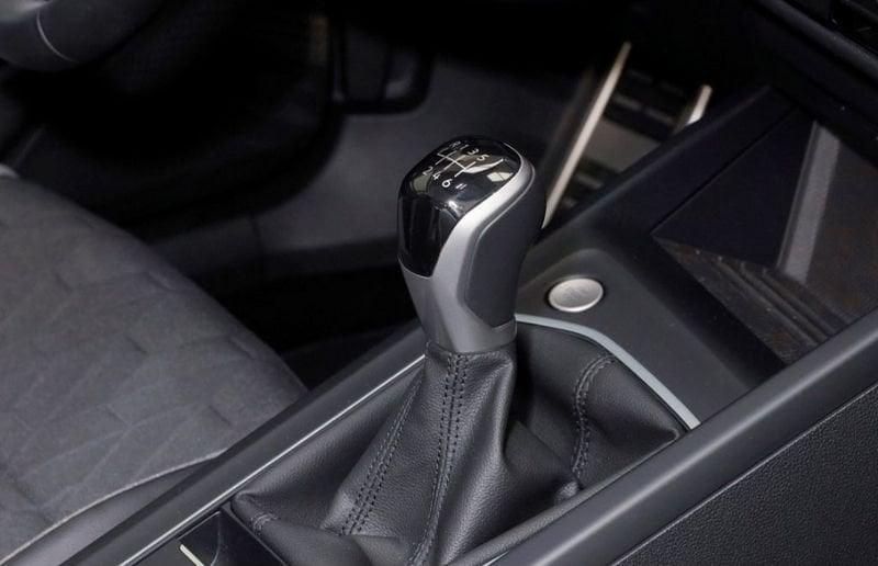 Volkswagen Golf 8.5 1.5 TSI 115 CV ACT GOAL Led 16" Gancio Cockpit Navi