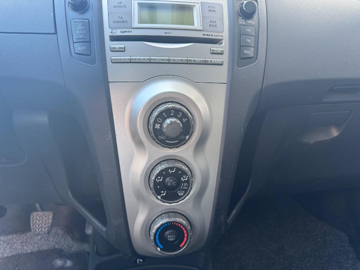 TOYOTA - Yaris - 1.3 5p. NAVIGATORE/ PDC