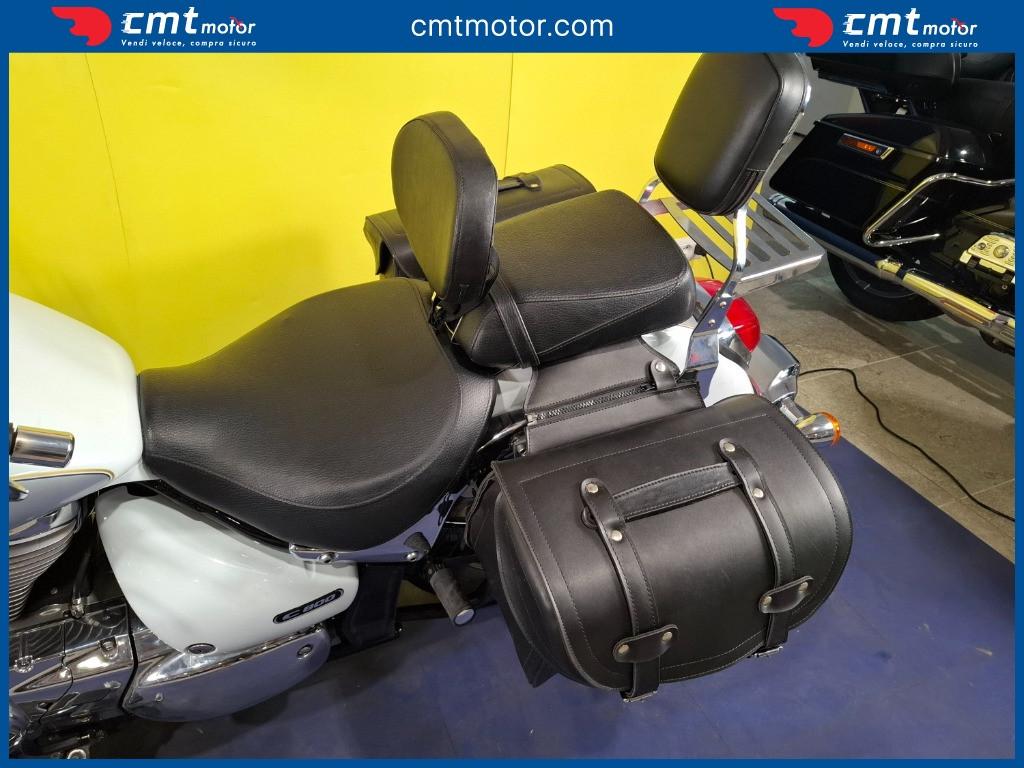 Suzuki Intruder 800 - 2014