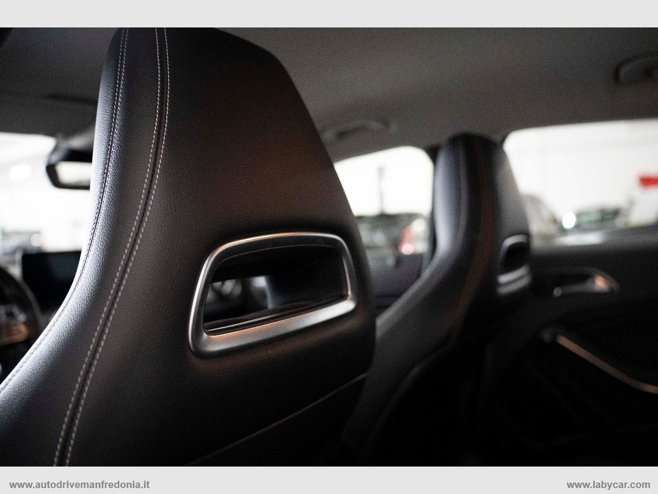 MERCEDES-BENZ GLA 220 CDI Automatic Premium