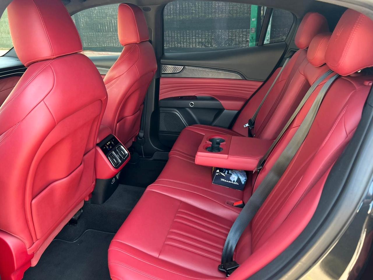 Maserati Grecale MHEV 330 CV AWD Modena