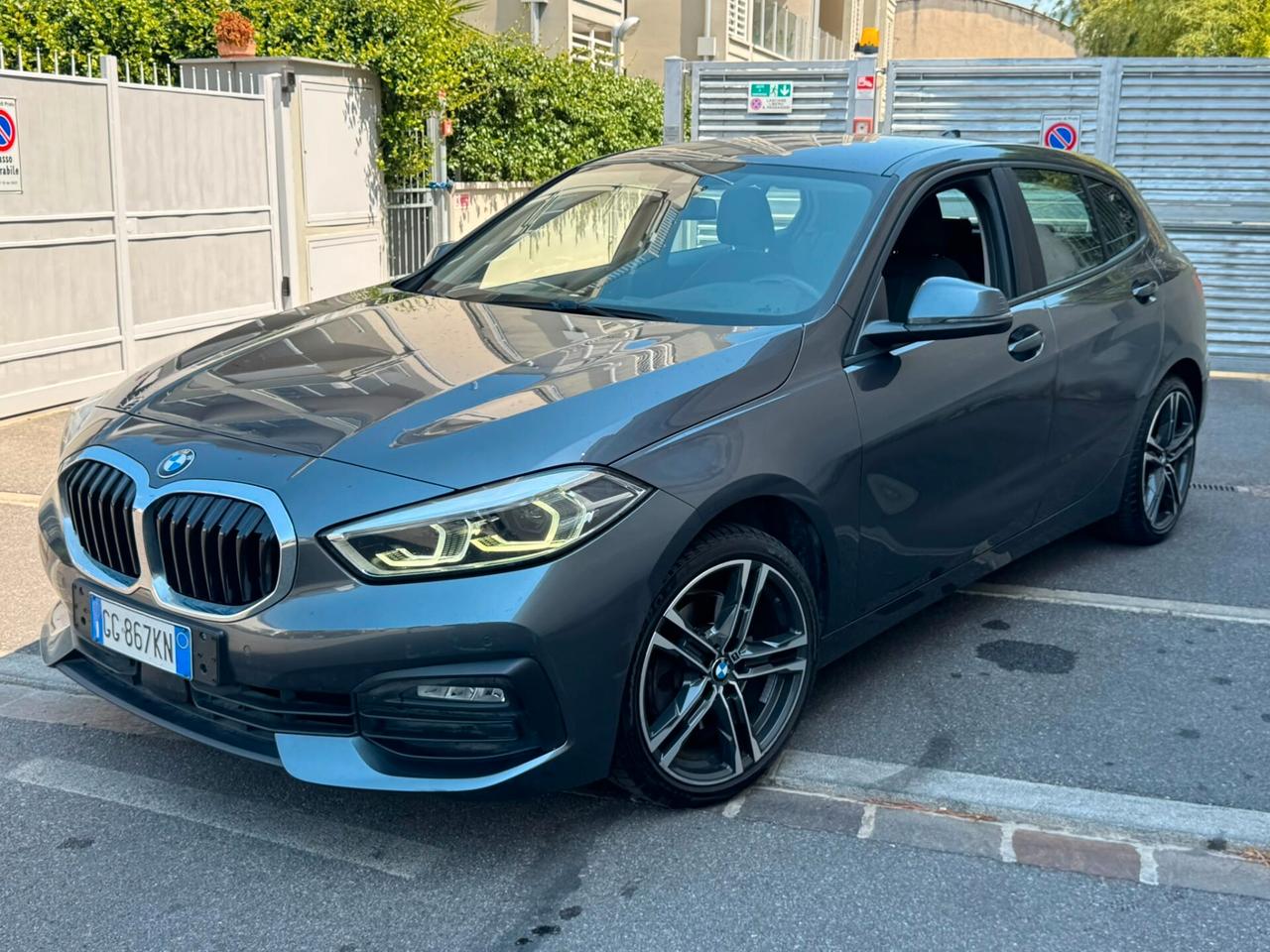 Bmw 118 118d 5p. Msport Exterior