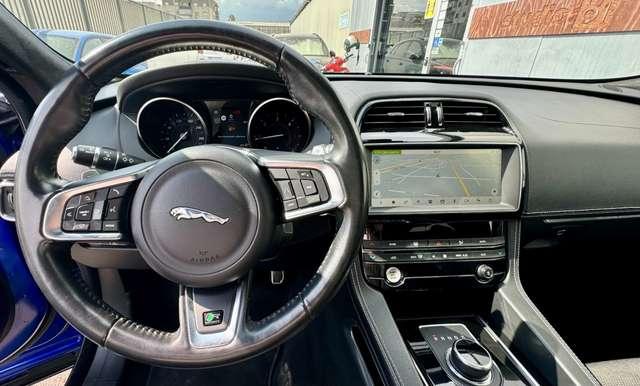 Jaguar F-Pace 2.0 D 180 CV aut. R-Sport