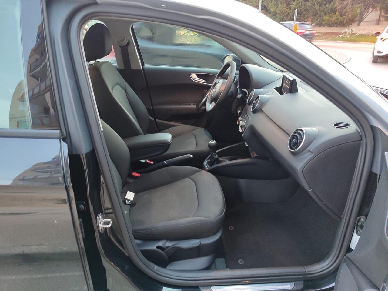 Audi A1 SPB 1.6 TDI 116 CV ( BICOLORE) SUPER PREZZ