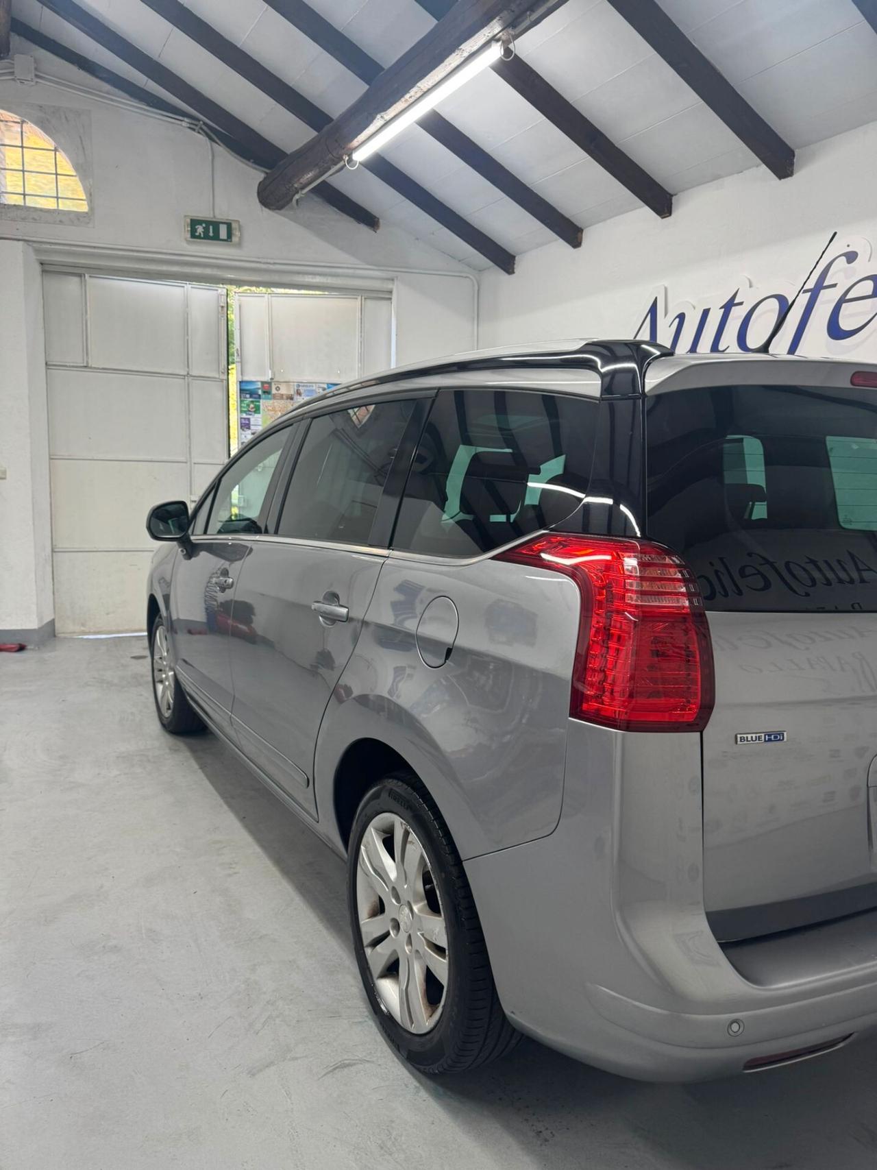 Peugeot 5008 BlueHDi 120 S&S Allure