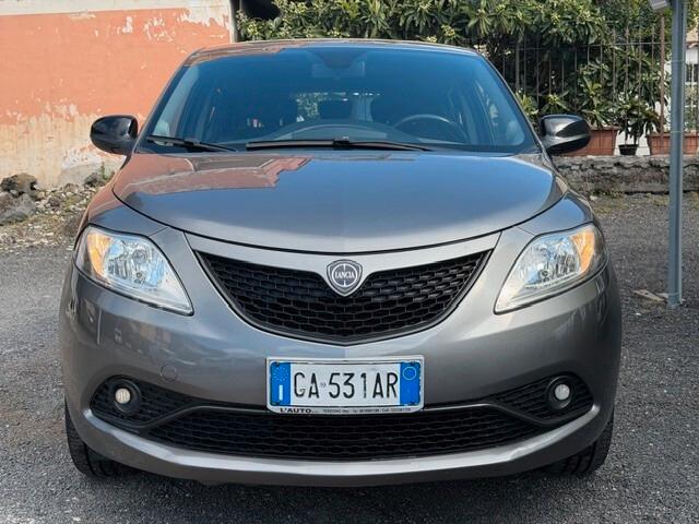 Lancia Ypsilon 1.2 69 CV 5 porte GPL Ecochic Gold