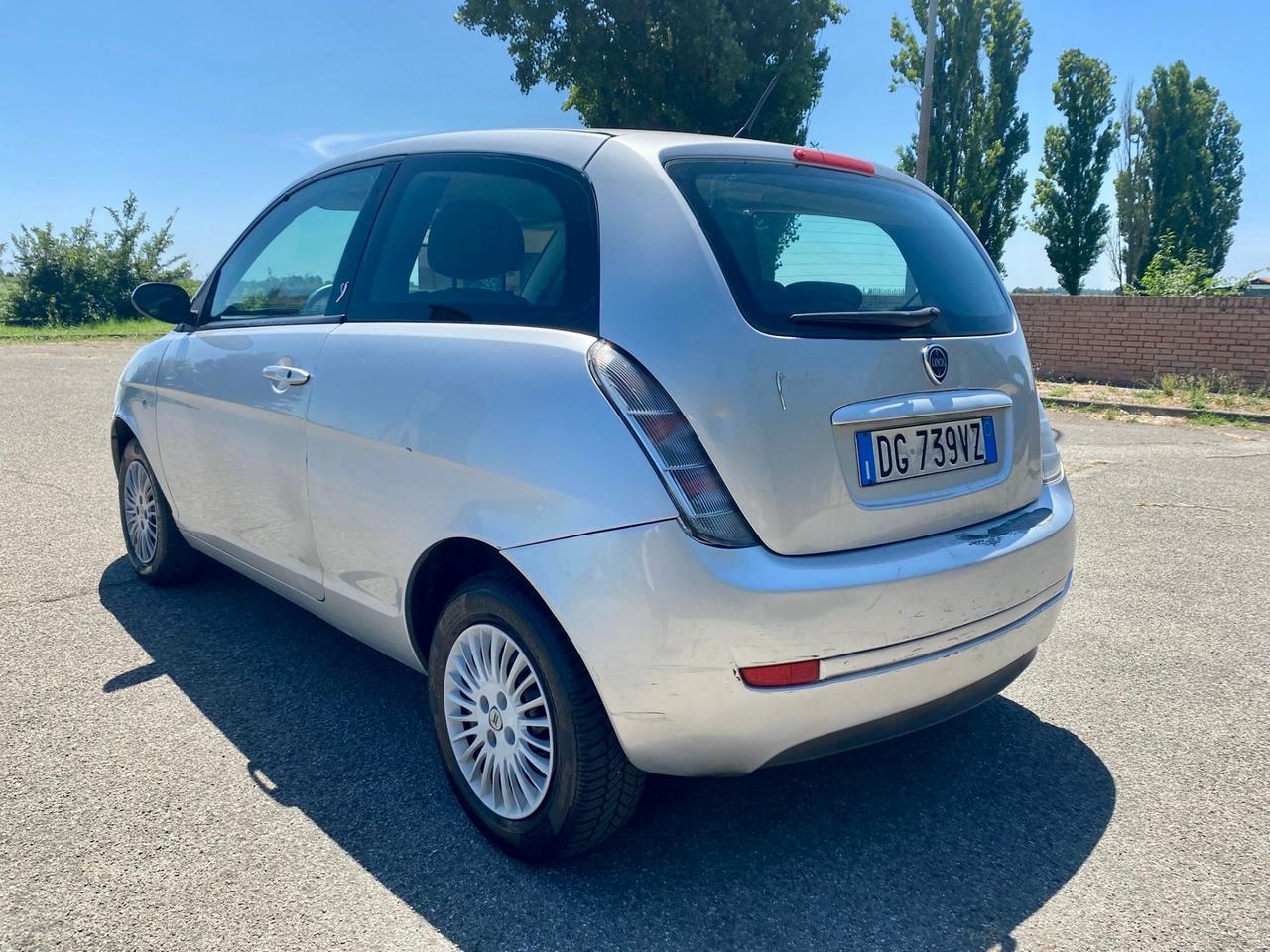 Lancia Ypsilon 1.3 MJT 75 CV Passion