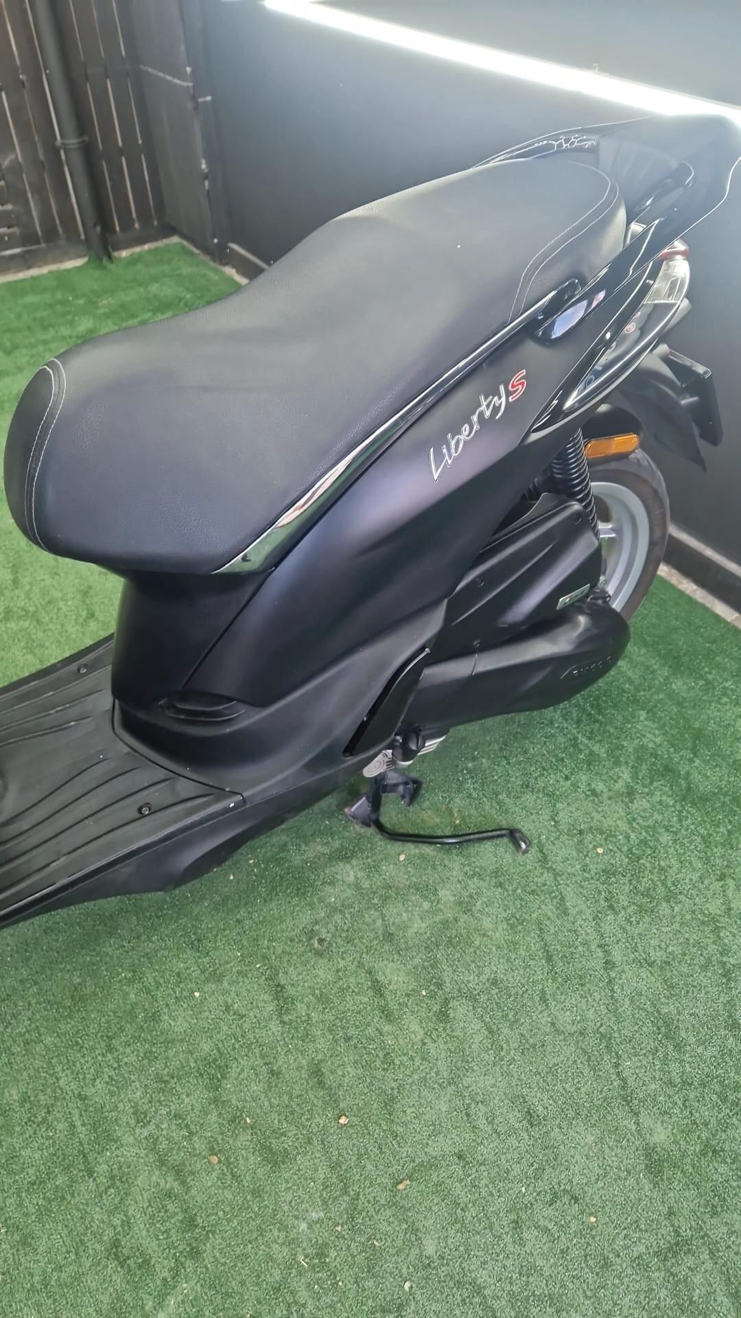 Piaggio Liberty S 50