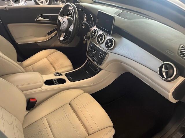 Mercedes-benz CLA 200 CLA 200 d S.W. 4Matic Automatic Premium Dark Night