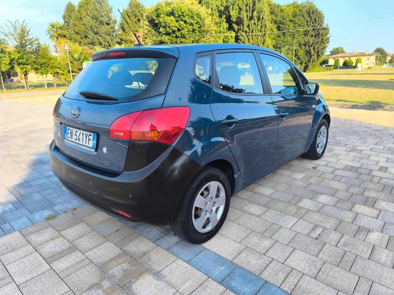 Kia Venga 1.4 benzina neopatentati 4 porte economic