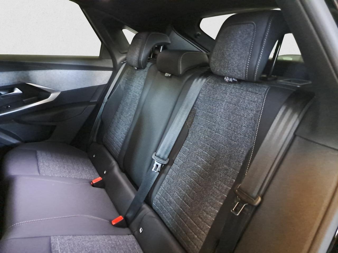 PEUGEOT 3008 3ª serie - 3008 Hybrid 145 e-DCS6 Allure