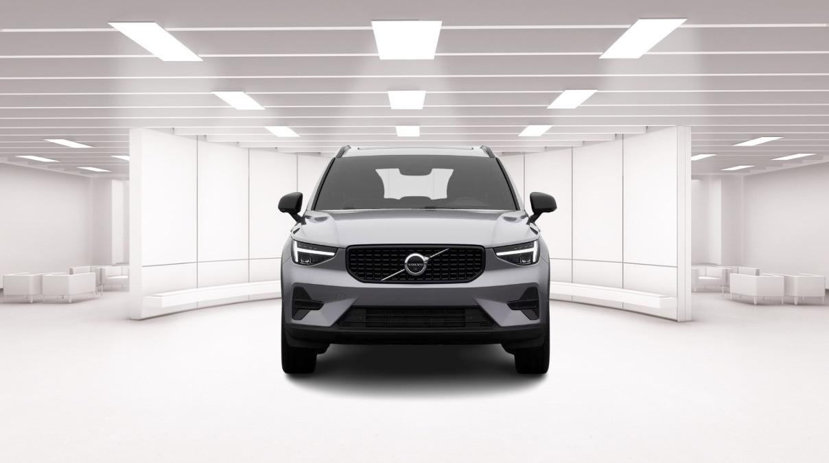VOLVO Xc40 B3 Mild Hybrid Automatico Ultra Dark