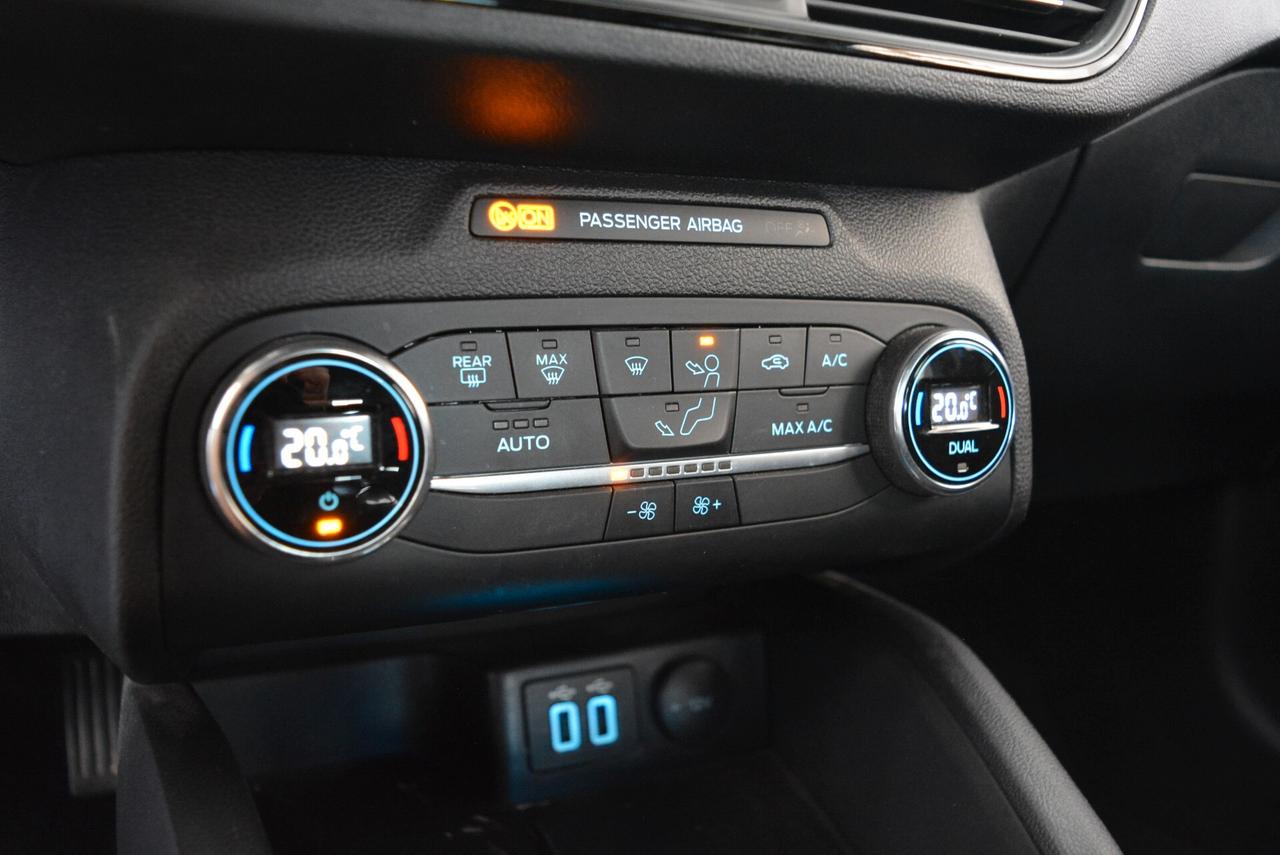 Ford Focus 10 Hybrid 125 CV 5 porte ST-Line telecamera