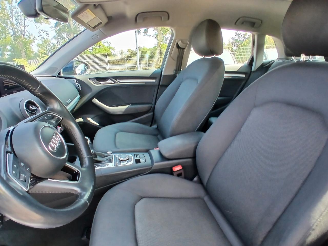 Audi A3 1.6 TDI 116CV S tronic Business