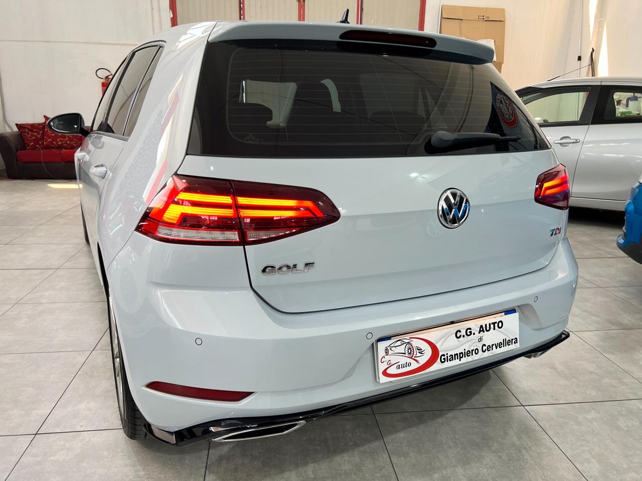 Volkswagen Golf 1.6 Tdi R-Line Dsg 115 cv 2017