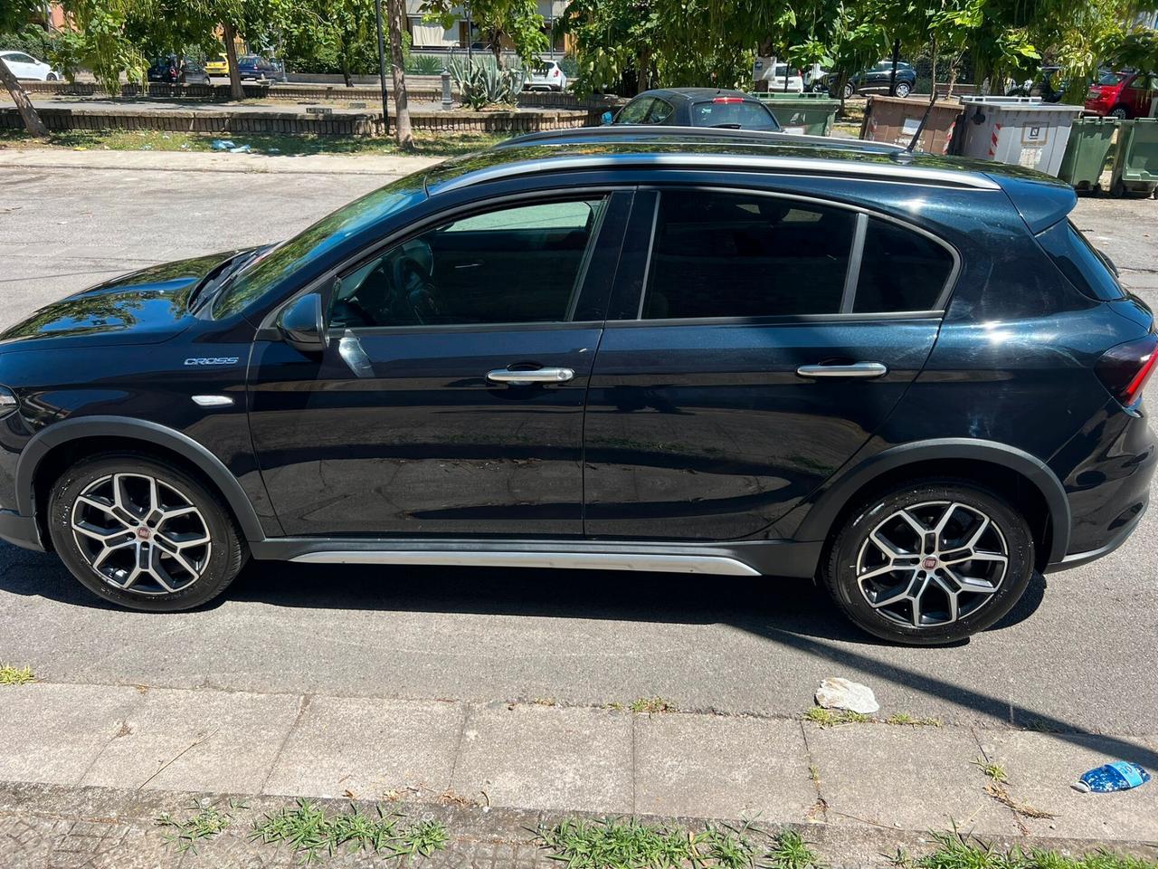 Fiat Tipo 1.6 Mjt S&S 5 porte Cross COKCPIT LED